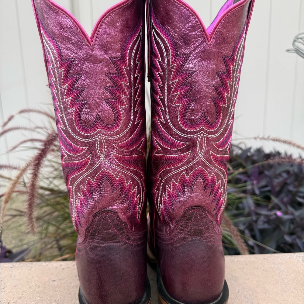 Ariat Women's Magenta and Pink Embroidered Western Heeled Boots - Picture 4 of 11